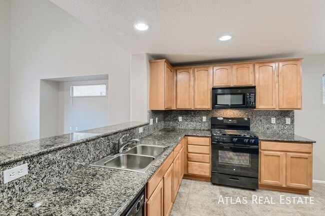 Building Photo - 5821 Alisa Roberts St