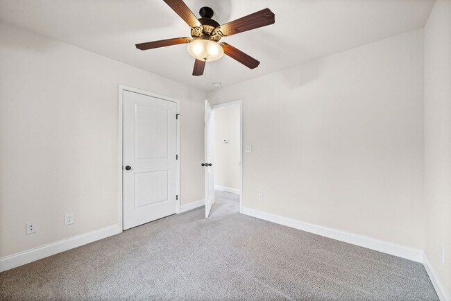 Building Photo - 1224 Meachem Dr