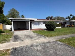 Building Photo - 224 Tamoshanter Dr