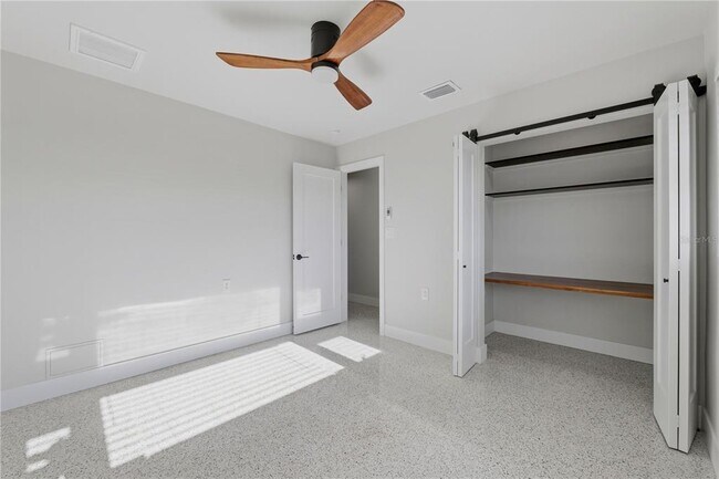 Building Photo - 4152 13th Ln NE