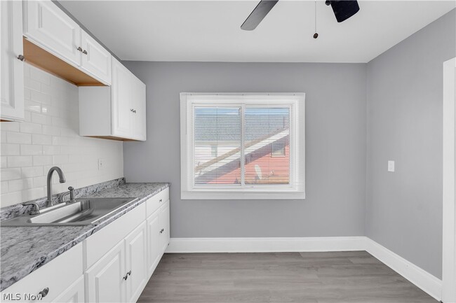 Building Photo - 10613 Sandusky Ave