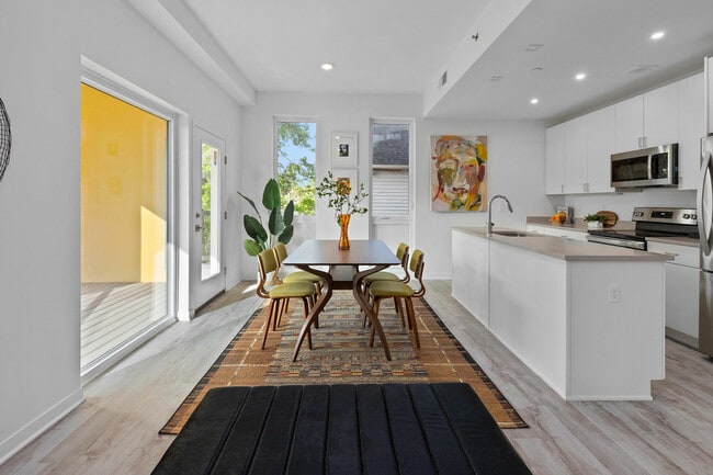 Kitchen and Dining Area - Six55 Detroit