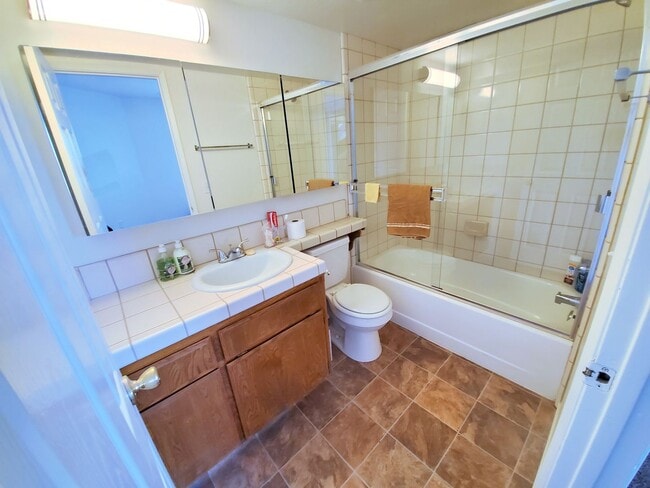 Building Photo - Great Condo for Rent!