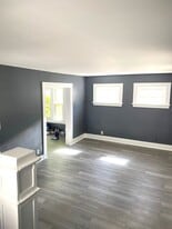 Building Photo - 411 Newman St