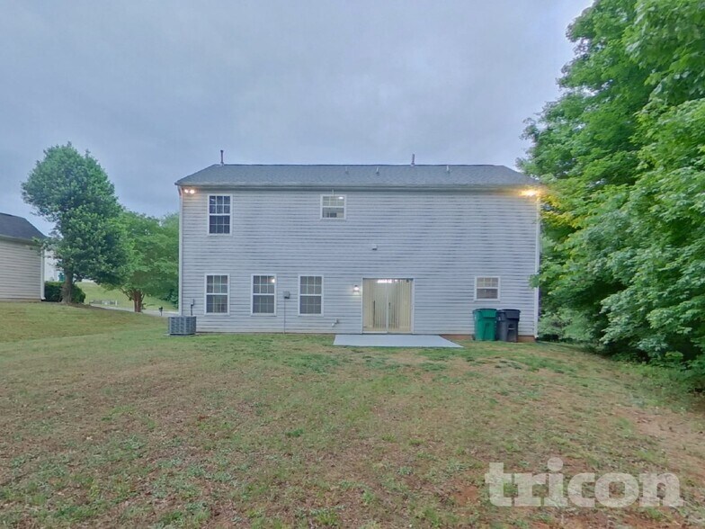 Building Photo - 6652 Rustic View Ct