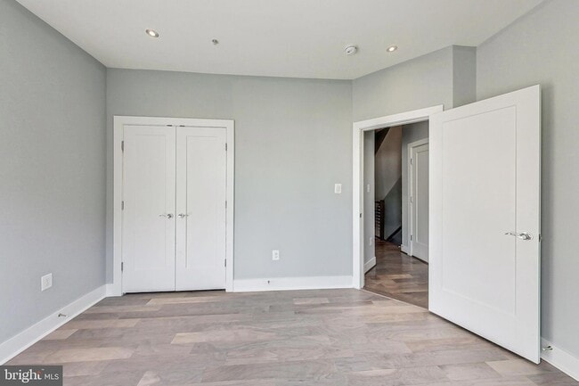 Building Photo - 1458 Piccard Dr