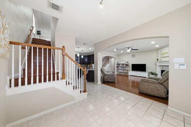 Building Photo - 4418 Ruttand Park Ln