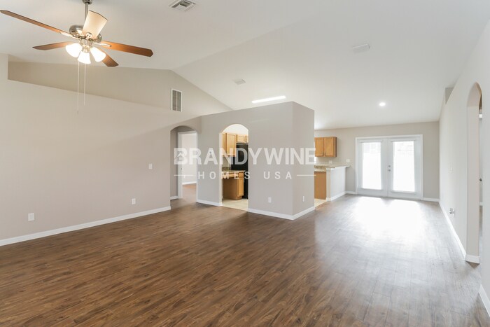 Building Photo - 6272 Layton Ave