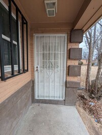 Building Photo - 1537 Uinta St