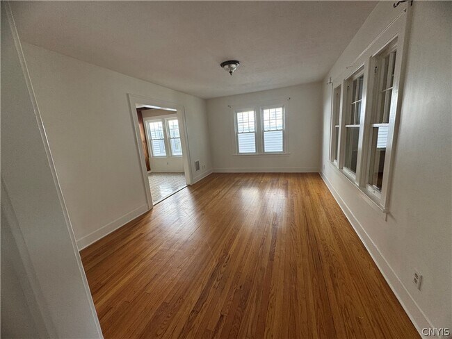 Building Photo - 223 Wilmore Pl