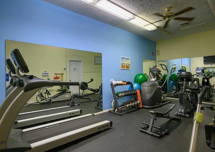 Building Photo - 1300 N Portofino Dr