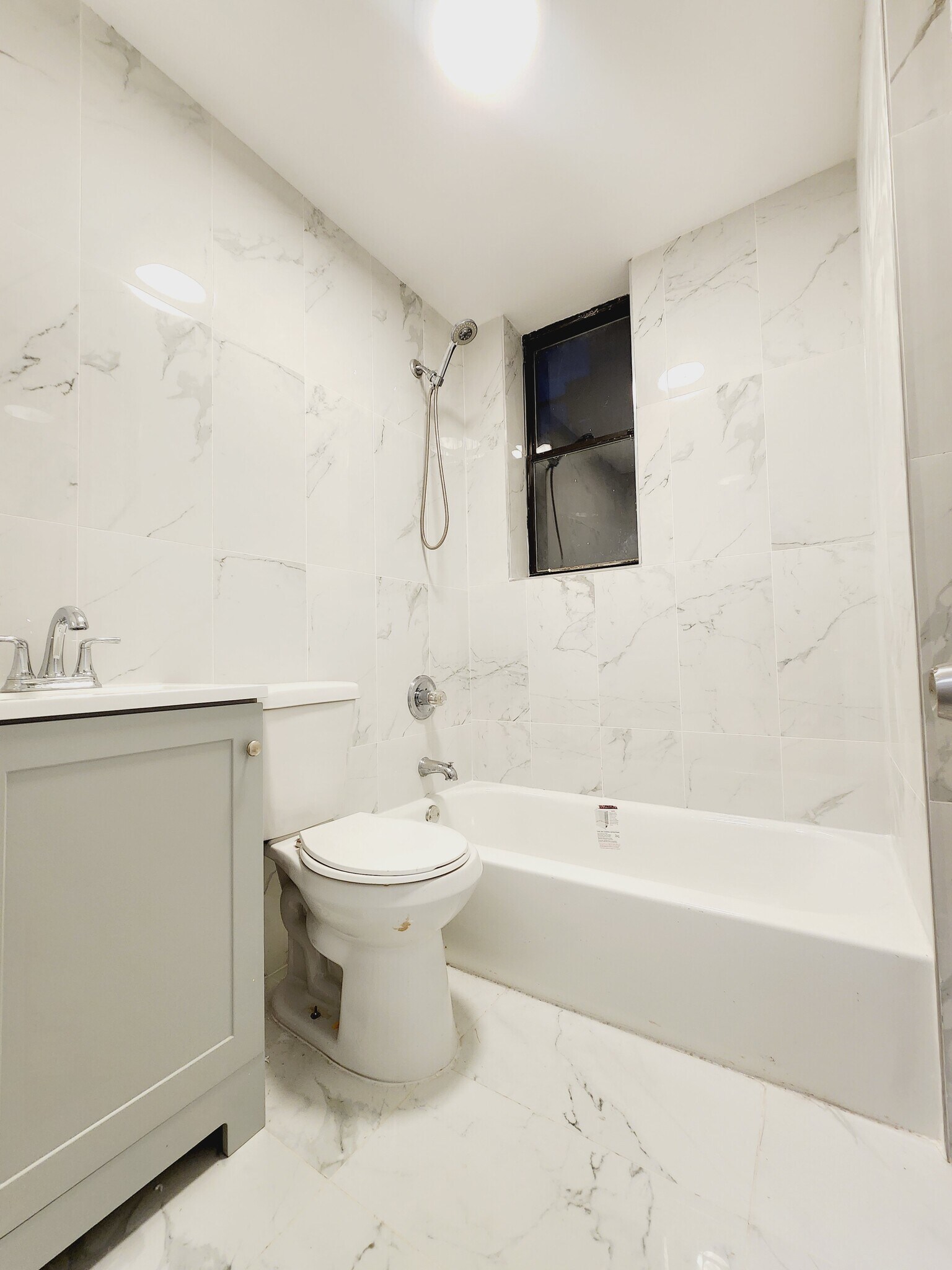 6 bergen Ave 36 - 7 Bergen Ave