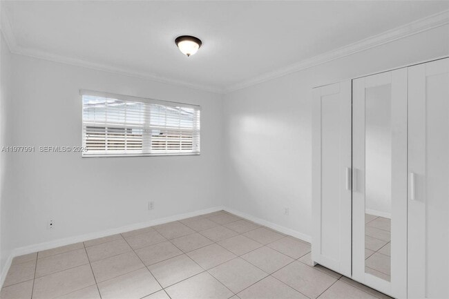 Building Photo - 6863 SW 21st St