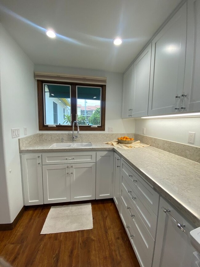 Building Photo - Brand NEW Mission Hills ADU w/Loft and A/C