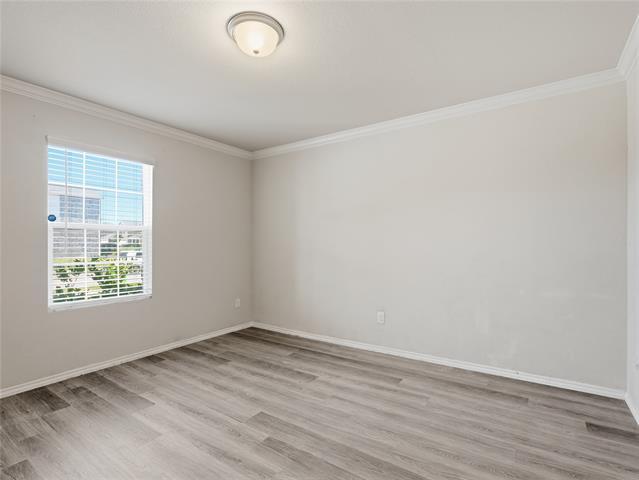 Building Photo - 933 Dressage Dr