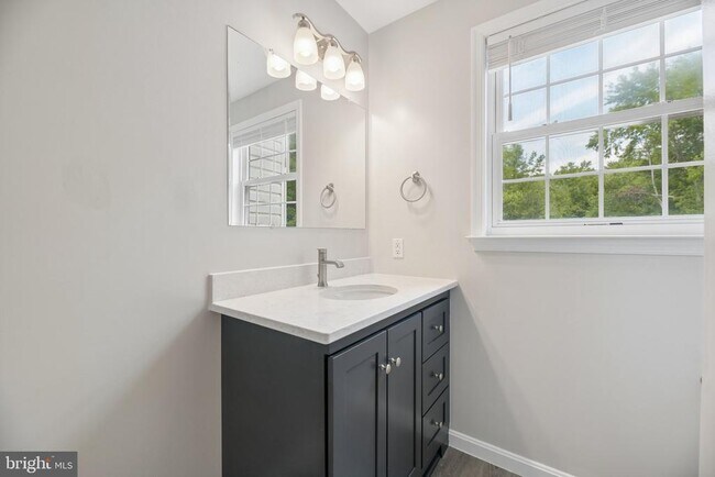 Building Photo - 713 Mimosa Cove Rd