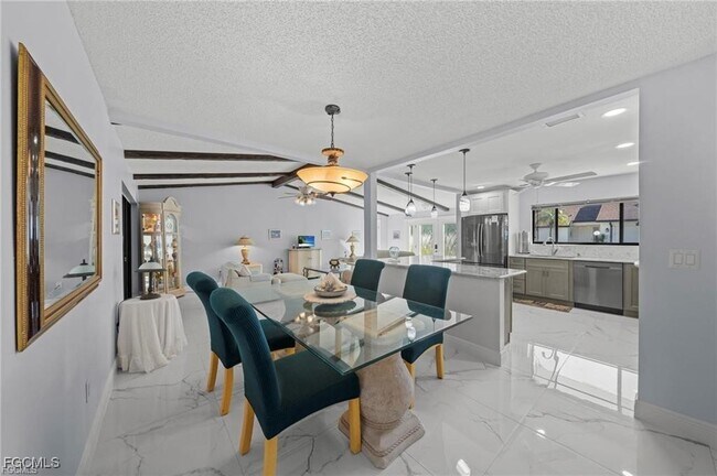 Building Photo - 11650 Pointe Cir