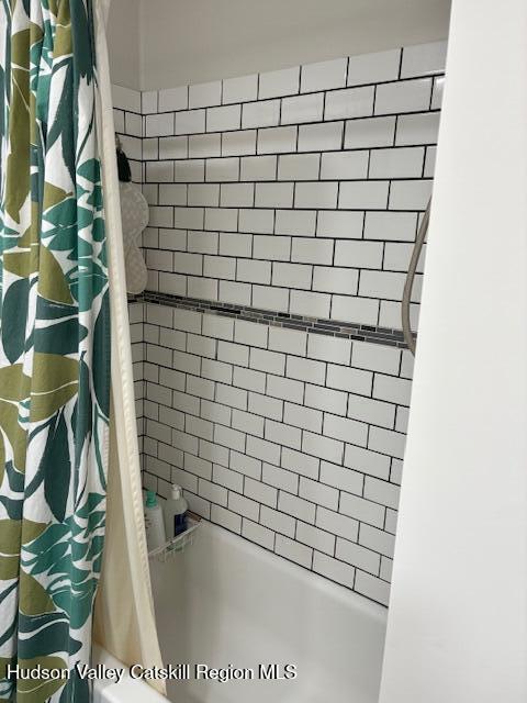 Building Photo - 7 Holly Hills Dr