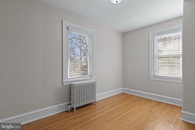 Building Photo - 1224 Lancaster Ave