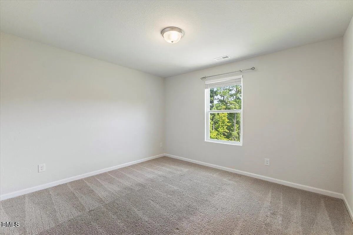 Building Photo - Room in House on Alderman Way