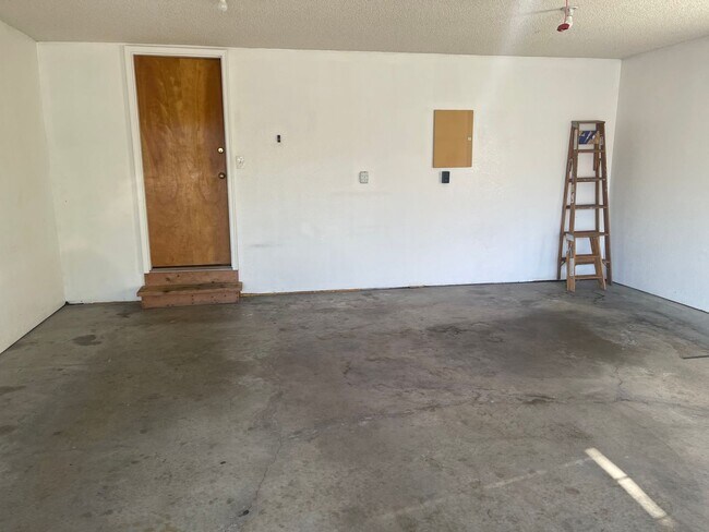 Building Photo - 4731 Moundridge Ct