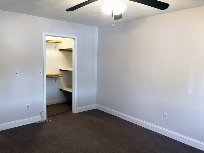 Building Photo - 395 Merrimack St