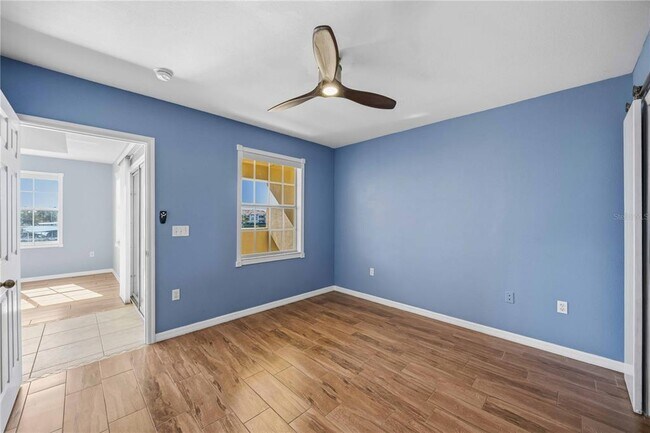 Building Photo - 2950 Viscaya Pl