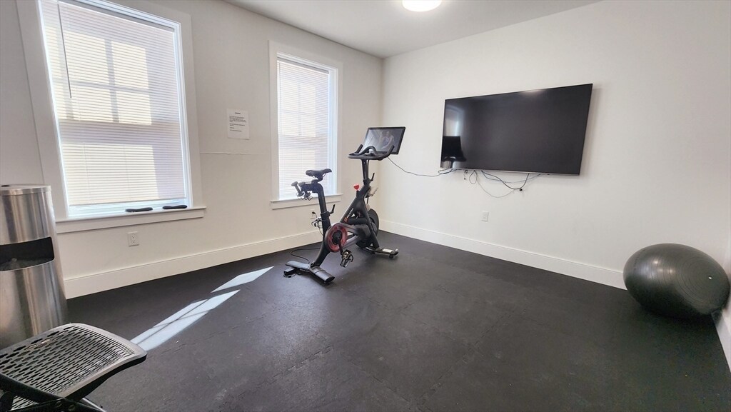 Building Photo - 30 Polk St