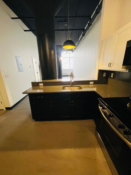 Building Photo - 480 Myrtle St