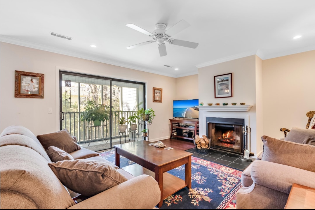 Building Photo - 1134 Village Creek Ln