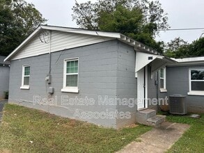 Building Photo - 907 Cleveland St