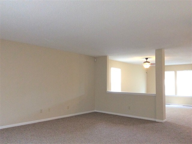 Building Photo - 5696 N Jamestown Dr