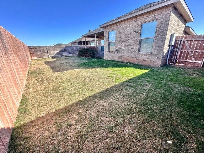 Building Photo - 7526 102nd St