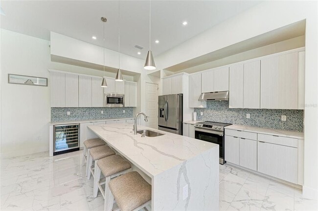 Building Photo - 7161 Manasota Key Rd