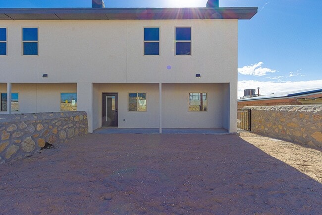 Building Photo - 9397 Senor Tedd Way