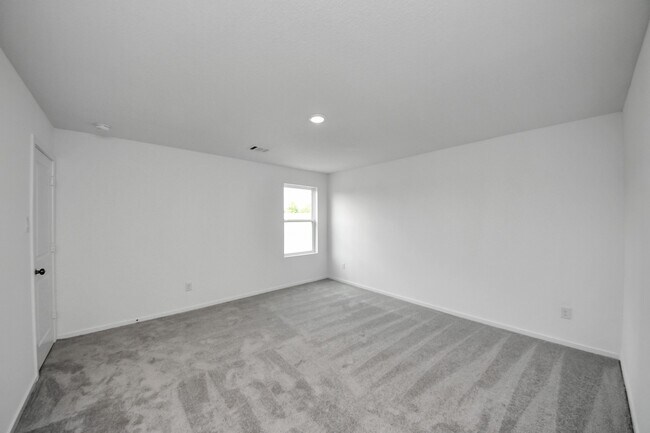 Building Photo - 27438 Sweetwater Bay Dr