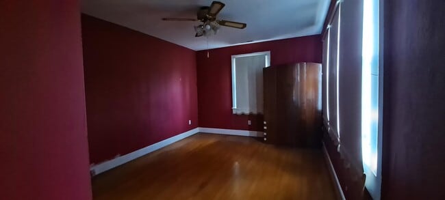 Building Photo - 205 Milner St NE