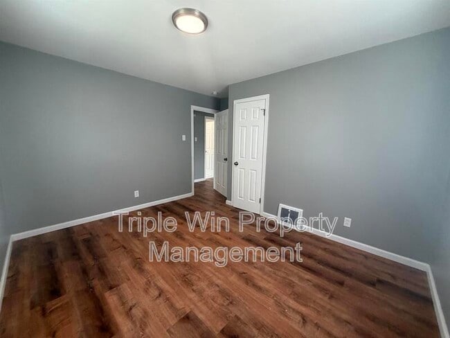 Building Photo - 3349 Marmary Ln