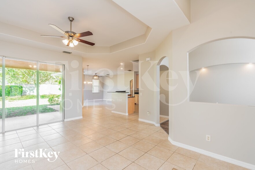 Building Photo - 2081 Nuremberg Blvd