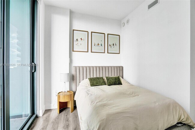 Building Photo - 1300 S Miami Ave