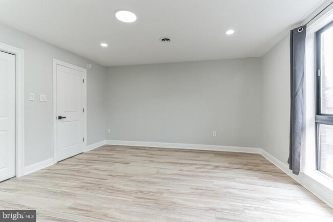 Building Photo - 1711 South St