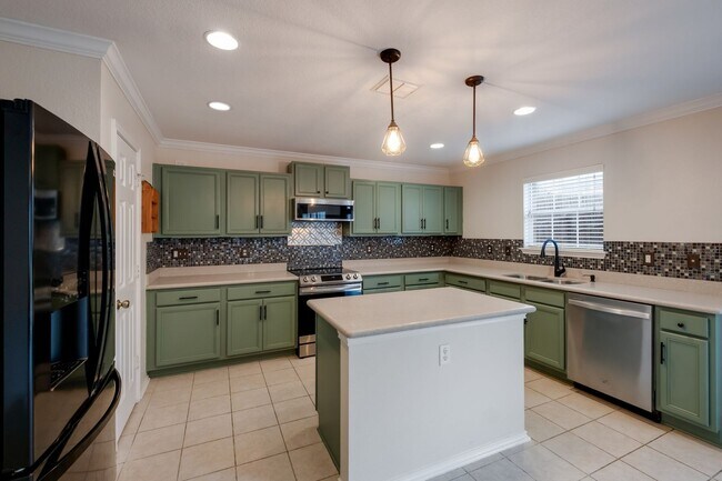 Building Photo - 6767 Wayman Ridge