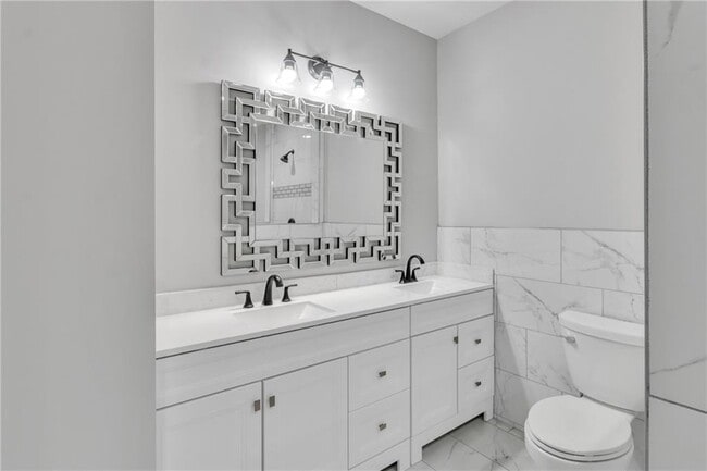 Building Photo - 3671 Hamilton Mill Rd