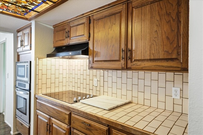 Building Photo - 29295 Glacier Dr