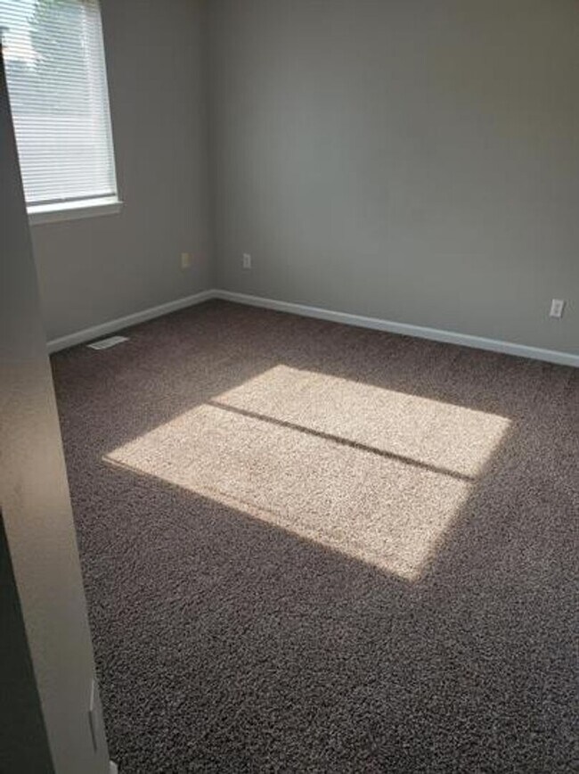 Building Photo - South Boise 3 Bedroom Home