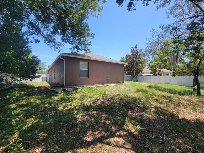 Building Photo - 6371 Shadydale Ave