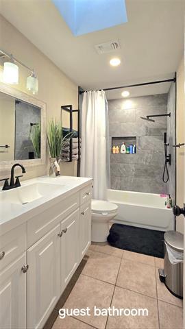 Building Photo - 6301 Lotus Dr