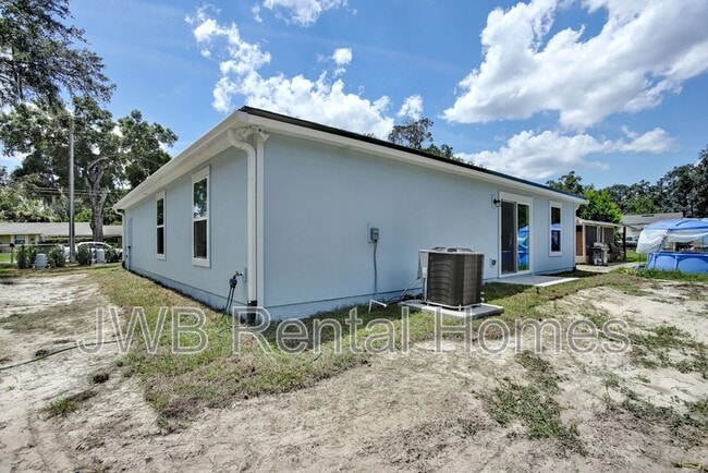 Building Photo - 9011 6th Ave
