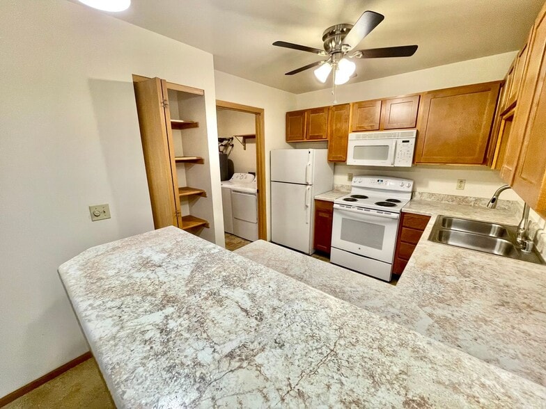 Interior Photo - Stone Creek Apartments