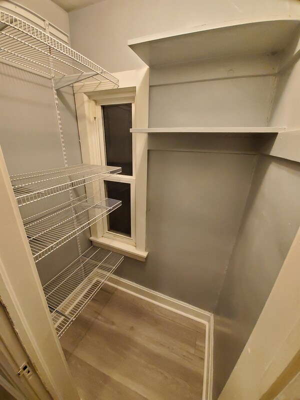 Building Photo - 1192 E 66 St